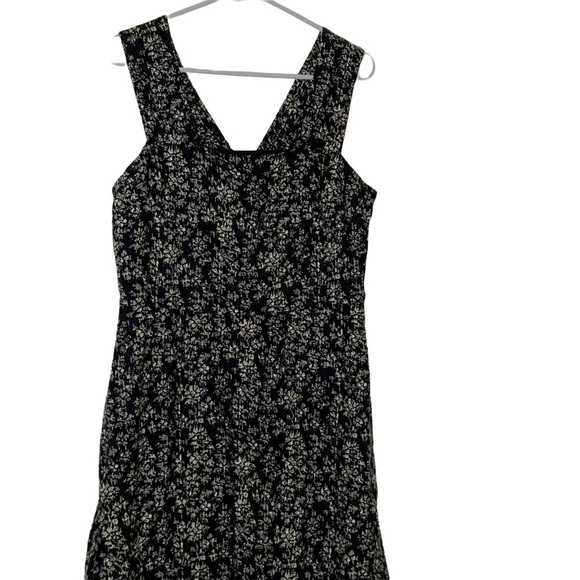 GAP black floral mini dress. Linen and sleeveless. Side pockets. Size 12 - Picture 3 of 10
